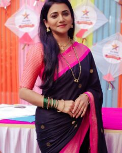 Actress Jui Gadkari HD Photos and Wallpapers January 2025