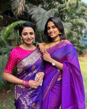Jui Gadkari Instagram - Onscreen ti mala khuuup tras dete but offscreen shes a 🤘🏻🤘🏻❤️

#sayali #sakshi #juigadkari #ketkipalav #ttm