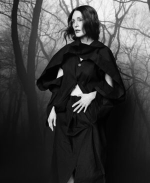Julianne Moore Instagram - I loved this shoot! 
Thank you 
@m_magazine @jbtalbourdet
Photos by @alasdairmclellan 
Styled by @maxpearmain 
Article by @clement.ghys
@anthonyturnerhair @kaymontano @nailsbymh 
@andyhillmanstudio @artpartner 
@thconrad @michael.giugliano @gatsby_gus