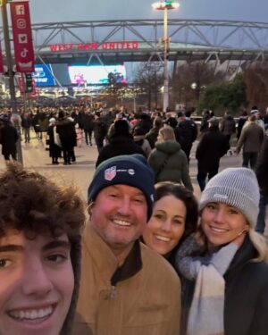 Julie Foudy Instagram - Ahhh, London during the Holidays is the best. And crazy busy. And alive. And I discovered mulled wine. (What took so long?)😍Plus, bonus for Izzy’s early bday, we went to this fabulous Mamma Mia dinner party (let’s just say FULLY immersive and amazing). Goodbye 2024, so thrilled we got to close it out w our English family. Cheers to 2025. Happy New Year party people!!!!🙏🏼🎉❤️