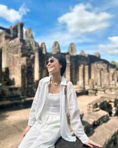 Actress Julie Tan HD Photos and Wallpapers December 2024