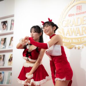 Jun Amaki Instagram - 🎅🏻🎄🧣

各位安安🩶

感謝台灣的各位來看我們！
我太高興了🥰❤️

我會再見到你的❤️‍🔥

請大家注意不要感冒🤎