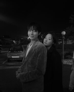 Jung Chae-yeon Instagram - 하쭈🐈‍⬛🐈