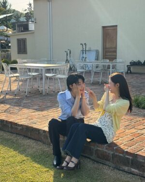 Jung Chae-yeon Instagram - 나의 조립식가족들🩵