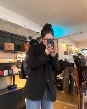 Jung Chae-yeon Instagram - 🍵🧁🍫❤️