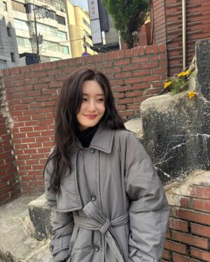 Jung Chae-yeon Instagram - ☕️🍵🫖🥛🤍🩶🖤