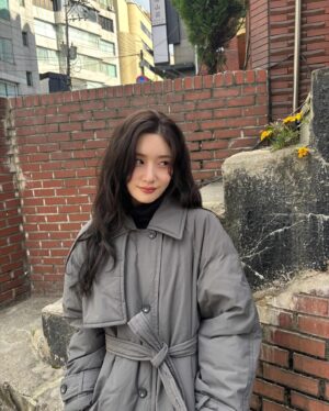 Jung Chae-yeon Instagram - ☕️🍵🫖🥛🤍🩶🖤