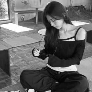 Jung Da-bin Instagram - 날이 좋다요 🫧🧋