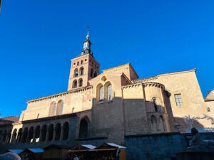 K Brosas Instagram - Day 6 Spain!! avilla and segovia super lakad tour galore! naka 10 kilometers kami syet?! im so proud lol! apaka gandaaaaaaa!! kaya worth it!! byutipul day!! #galawgalawbagopumanaw #solotraveler #alonebutnotlonely #wanderlust #blessed #Spain 🥰🙏✈️
