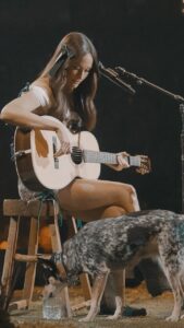 Actress Kacey Musgraves HD Photos and Wallpapers December 2024