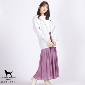 Kaho Mizutani Instagram - コラボアイテムが今日から受注予約開始です🤍

Labrador Retriever PLUS×水谷果穂　@labrador_plus

モナカがラブラドールレトリバーに
ついていってるみたいなデザイン🐕‍🦺🐩

パーカーとスウェットパンツを
セットアップにして着るのがおすすめです🐶
私はもうすでに、ほぼ毎日着てる。笑
お気に入りです💛🐾

ハイライトに詳細残しておくから
是非チェックしてね🎀
