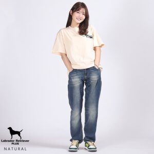 Kaho Mizutani Instagram - コラボアイテムが今日から受注予約開始です🤍

Labrador Retriever PLUS×水谷果穂　@labrador_plus

モナカがラブラドールレトリバーに
ついていってるみたいなデザイン🐕‍🦺🐩

パーカーとスウェットパンツを
セットアップにして着るのがおすすめです🐶
私はもうすでに、ほぼ毎日着てる。笑
お気に入りです💛🐾

ハイライトに詳細残しておくから
是非チェックしてね🎀