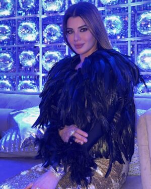 Kainaat Arora Instagram - What a fantastic year of great start .. To some fantastic new beginnings..
.
.
.
#shukran
#kainaatarora #ChristmasSeries #NewBeginnings #HealthyLife #HealthyPeople #ZeroBullshit #HealthyLifeStyle 🤩 #VibeWithYourTribe