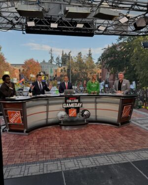 Kaitlin Olson Instagram - Thank you for having me join you @u_of_o as guest picker, @collegegameday ! Sorry I talked about losing my virginity next to Coach Saban, but it was vital information. And good lord, that may have been the best football game I’ve ever seen. 💥💥#godducks 🦆