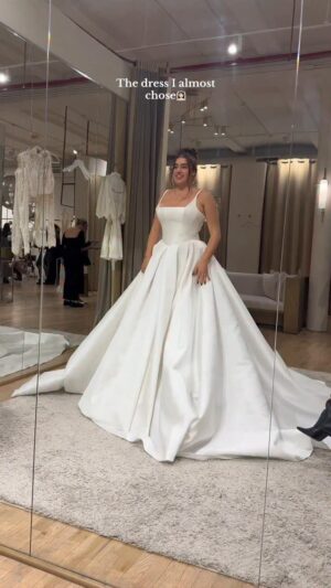 Kalani Hilliker Instagram - Can’t wait to show the one🤍✨👰🏻‍♀️
