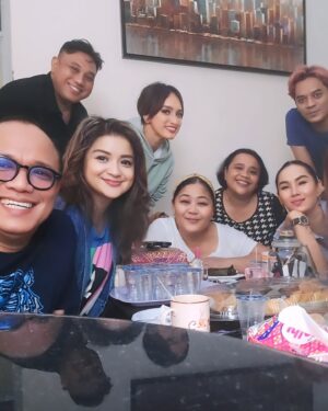 Kalina Ocktaranny Instagram - Yang paling ga suka ulang tahun dirayain...
Tahun ini malah dirayain 2x... 😁

Alhamdulillah bisa kumpul sama sahabat2 ya teh... @riamartha12

Sekali lg SELAMAT ULANG TAHUN...
Doanya kamu tau apa...
Doa kita sama2...

We love u 😘

❤️K