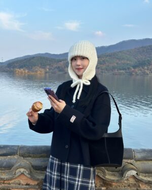Kang Han-na Instagram - ❄️🐑🌭