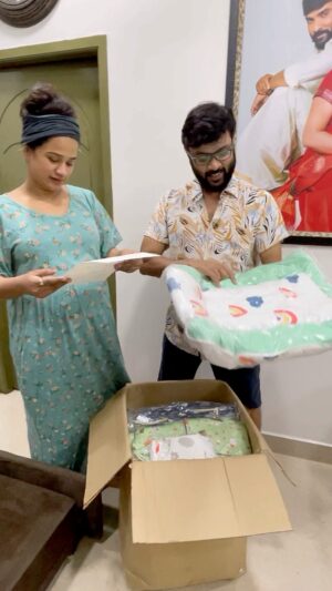 Kannika Snekan Instagram - Looking for new born muslin essentials then this video  for you do check out @mymini_buds which has various baby products
✅100% organic muslin
✅soft and breathable
✅Customize your hospital kit for your baby’s first moments 

They have got everything you need to pamper your bundle of joy 🤩 

Check the page @mymini_buds 
Website link :https://myminibuds.in/

#baby #pregnancy #babyproducts