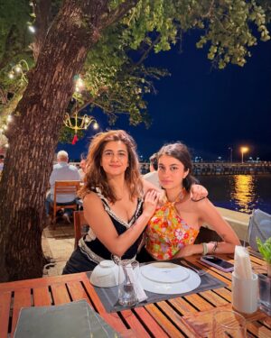 Kanupriya Gupta Instagram - This trip to Thailand was super super special and for that we would love to thank @travalotofficial . ♥️ Your team made  my baby sister’s @supriyaguptaa first international trip so special, they made sure that we had the time of our lives. 
since we all lead such busy lives, it’s so helpful when you have an awesome team that can execute a vacation so beautifully. 

The best part about @travalotofficial is that you can tell them what you like and dislike and they will keep that in mind when customising your trip for you and your family. 

Thank you for creating such amazing memories for us 🫰🏽🥰♥️