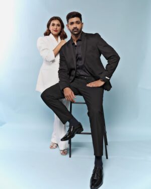 Kanupriya Gupta Instagram - The only way is UP! 🔥

#iconic #couplecreator