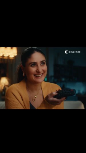 Kareena Kapoor Instagram - Bring home the Cellecor TV and turn every moment into a cinematic experience 📺😍💁🏻‍♀️
@cellecorgadgets 
#Cellecor