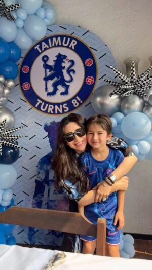 Karisma Kapoor Instagram - Happy birthday to our jaan Tim Tim 🎂💙❤️💙❤️⚽️🎉
