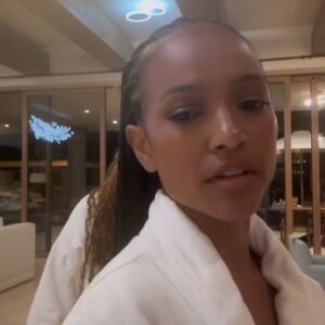 Karrueche Tran Instagram - brought in the new year with my girls and @airbnb ❤️

my key words for ‘25 - consistency   ascending 

pushing myself to be the best version of me in every area of my life.. letting go of fear and perfection.. breaking through procrastination.. living in the moment and learning from every moment. 

Also, want to learn a new hobby or two.. thinking of getting back into pottery and maybe swimming lessons? 

Thank you @airbnb for a wonderful stay at an absolutely breathtaking property!

And thank you @lam_lifestyle_travel for taking care of us!