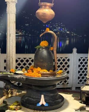 Kashish Singh Instagram - 🕉️ Har Har Mahadev 🕉️ 

#shiva #mahadev #maheshvara #shambhu #bholenath #shankara #pashupati #rudra #sadashiva #om #blessedbeyoudyourimagination #thanksgodforeverything #bellavitakashish 🕉️🕉️