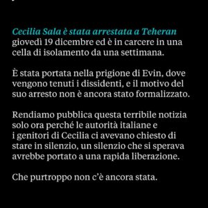 Kasia Smutniak Instagram - In questi casi ci sentiamo completamente impotenti . Ma una cosa possiamo fare , far girare la notizia , far sapere a più persone possibili di Cecilia . La seguo dall’inizio del suo percorso . Una giornalista italiana che in questo momento è detenuta in un carcere iraniano .  Con il fiato sospeso #freececilia @ceciliasala