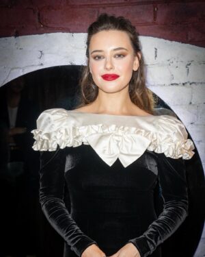 Katherine Langford Instagram - @kitkatclubldn Opening Gala Night 🌹Thank you to everyone who came and to those who made this so special - I can't stop smiling!  x