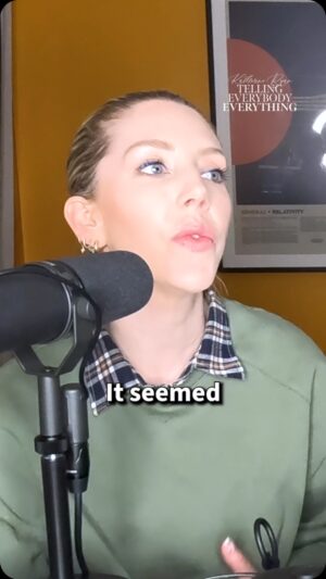 Katherine Ryan Instagram - Molly Mae is SO FUNNY. #tellingeverybodyeverything #loveisland #maebe