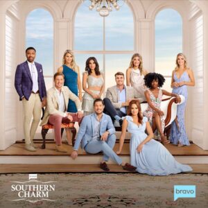 Kathryn Dennis Instagram - Dah’lings I’m heree to sprinkle a lil glitter on your day because we’re officially back June 23!! What are y’all hoping to see?! 🔮 #southerncharm #onlyfwordsplease #nobullysplease #oldnews 🌬#keepitmovin