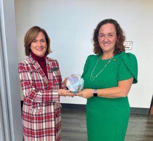 Katie Porter Instagram - Millions of Americans rely on Planned Parenthood for reproductive health care. I dropped by the Costa Mesa clinic recently to thank @plannedparenthoodosbc for their work—and for this cool reproductive rights champion award!

I’ll always fight to protect our right to get the care we need.