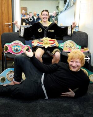 Katie Taylor Instagram - A year ago today 🎸😍

@teddysphotos at Cameron vs. Taylor 2 ☘️