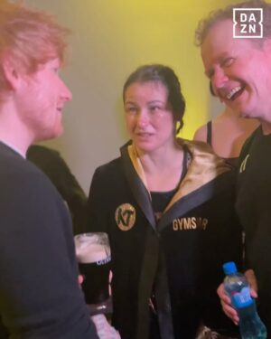 Katie Taylor Instagram - A year ago today 🎸😍

@teddysphotos at Cameron vs. Taylor 2 ☘️