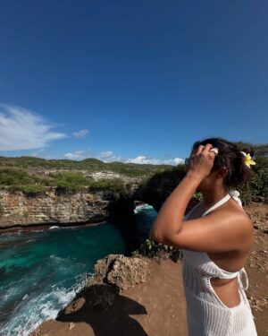 Kavya Thapar Instagram - O’ sunny day ☀️🌊 #tannedandtraveled 
Bali w @desh.videsh.in 📍