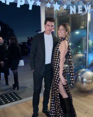 Kayla Ewell Instagram - May 2025 bring you everything & more✨
Happy New Year!