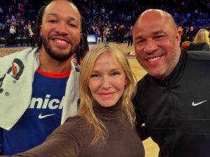 Kelli Giddish Instagram - love watching this guy play! thanks to his dad (coach!) for introducing us ; )) @jalenbrunson1 @nyknicks