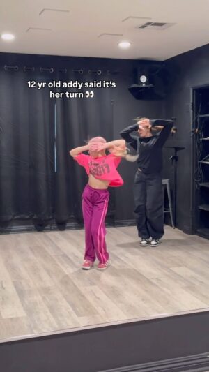 Kelly Sweeney Instagram - learned in an hr. she’s too good 🔥 
#kellysweeneychoreo #nellyfurtado #maneater