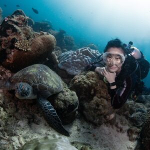 Kelly Tandiono Instagram - Hello from Raja Ampat ❤️ 
.
Can you spot the Wobbegong sleeping on the coral? 
.
📸 @ferry_mozard 
.
#Diving #Diver #Ocean #OceanLife #AnakLaut  #RajaAmpat #Misool #Indonesia