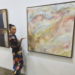 Kelly Tandiono Instagram - Some of my favorite picks @art.sg ❤️
.
#ArtSg #AllAboutArt #ArtWeek #Singapore