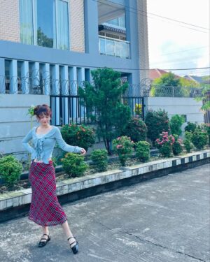 Khin Wint Wah Instagram - 🙌🌻🩵