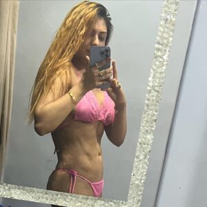 Khushi Mukherjee Instagram - Did u like the transformation???
Journey from flab to abs !!!
#fit #fitnessmotivation #bikini #pinkbikini #likes