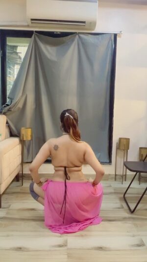 Khushi Mukherjee Instagram - You can’t match up to my vibe 🤪🤪

#vibes #goodmorning #goodvibes #crazy