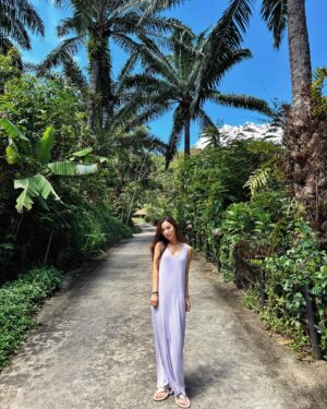 Kim Hee-jung Instagram - 🥭💛