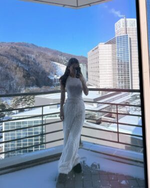 Kim Hee-jung Instagram - Feeling as white and pure as the winter snow ☃️❄️