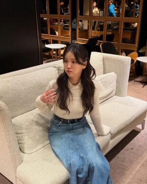 Kim Ji-eun Instagram - 제가 더빙 으로 함께한 애니메이션 영화 
<니코 : 오로라 원정대의 모험> 이 오늘 개봉 했습니다 !!
많은 관심 부탁드립니다 ! 🎄🎅🏻⛄️

#니코3 #니코_오로라원정대의모험 #스텔라