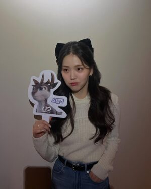 Kim Ji-eun Instagram - 제가 더빙 으로 함께한 애니메이션 영화 
<니코 : 오로라 원정대의 모험> 이 오늘 개봉 했습니다 !!
많은 관심 부탁드립니다 ! 🎄🎅🏻⛄️

#니코3 #니코_오로라원정대의모험 #스텔라