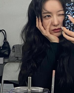 Kim Ji-won Instagram - 📸