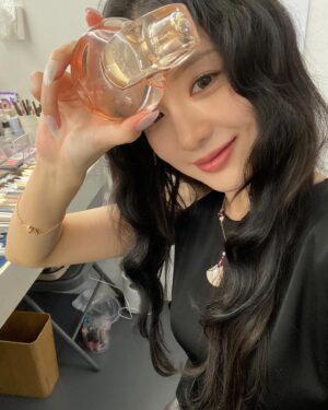 Kim Ji-won Instagram - 📸